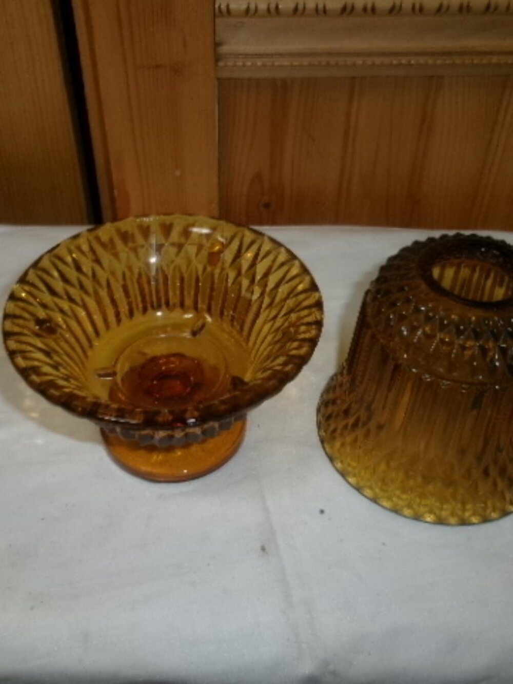 Vintage Diamond Point Indiana Glass 2 part fairy Lamp - Picture 4 of 5